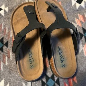 Seranoma snarled, size 9-10 only worn once